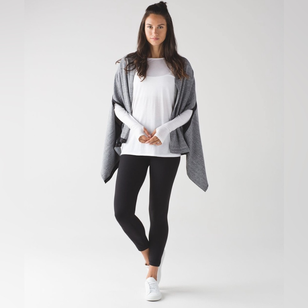Lululemon Athletica Hazy Heathered White Gray Vinyasa Wrap Scarf EUC
